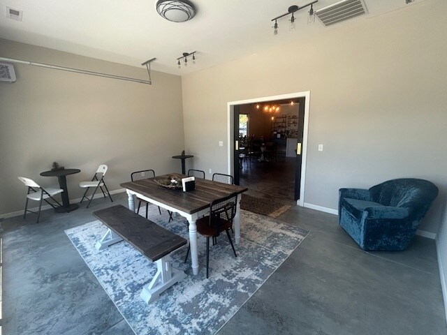 More Photos Of 200 Highlandville Rd, Highlandville Restaurant For Sale