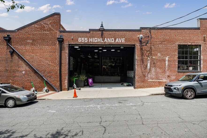 More Photos Of 655 Highland Ave NE, Atlanta Freestanding For Lease