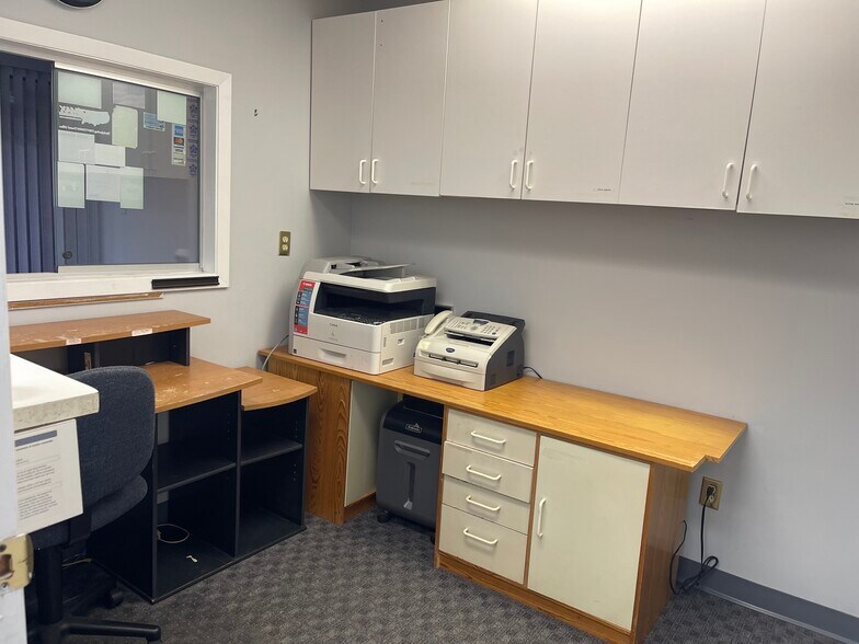 More Photos Of 281 Summerhill Rd, East Brunswick Office For Lease