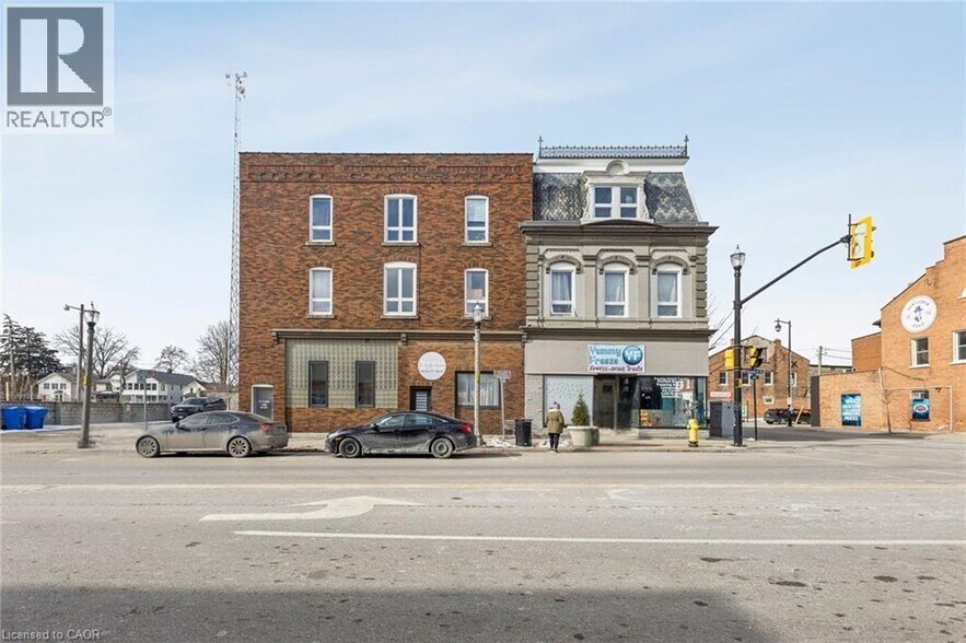More Photos Of 56 Norfolk St S, Simcoe Storefront Retail Residential For Sale