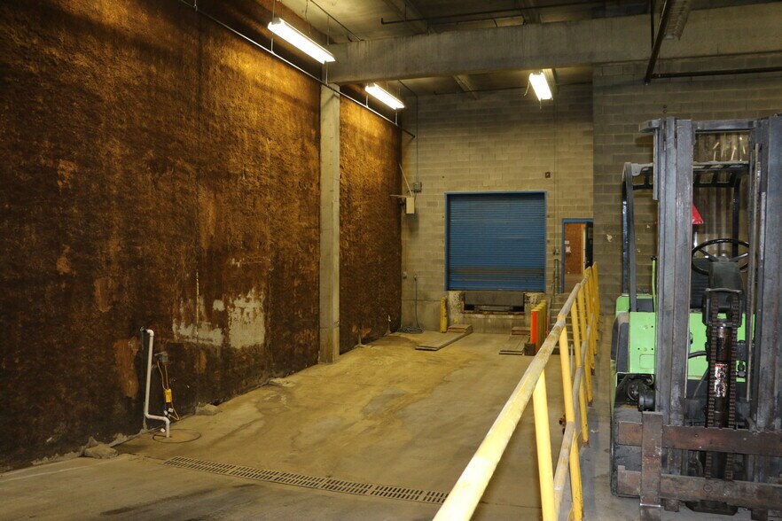 More Photos Of 2800 Warehouse Rd, Owensboro Distribution For Lease