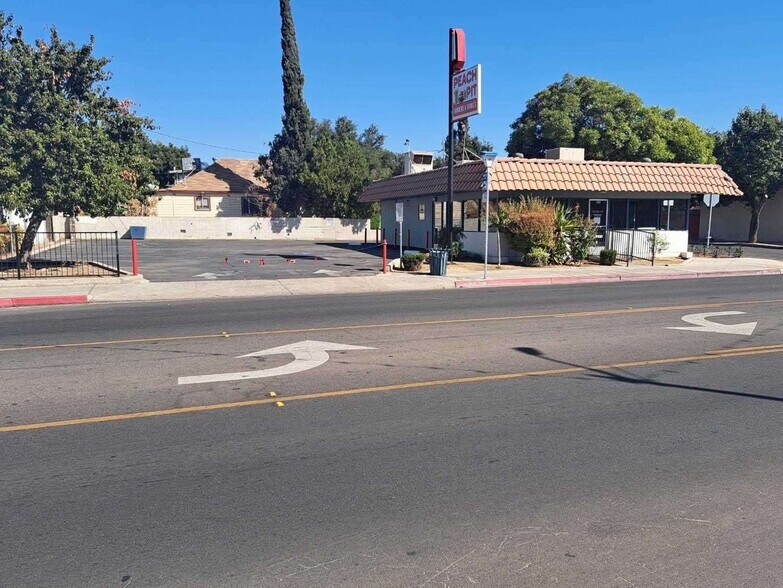 More Photos Of 555 E Olive Ave, Fresno Fast Food For Sale