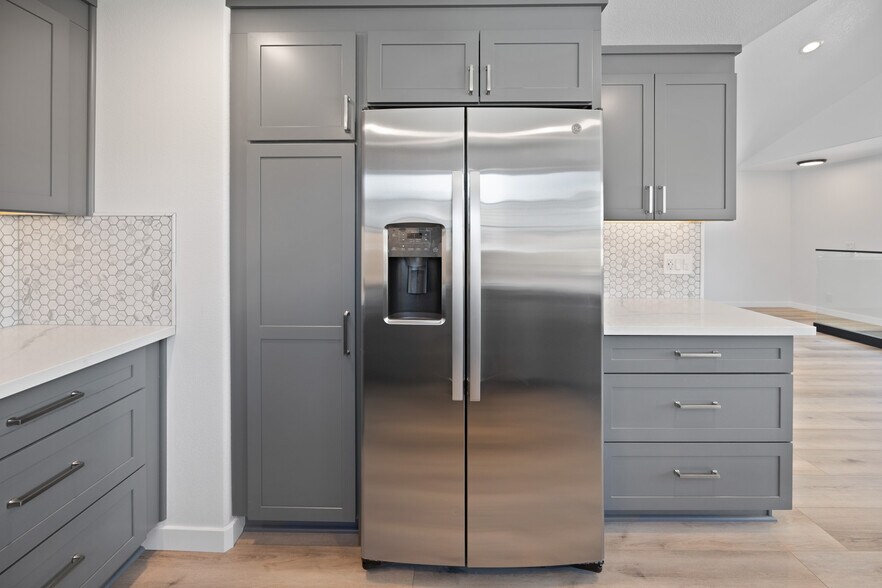 More Photos Of 422 Parkman Ave, Los Angeles Apartments For Sale