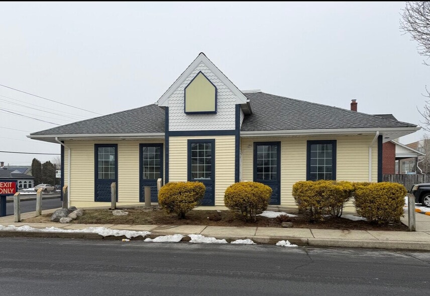 Primary Photo Of 438-502 Fairview St, Reading Storefront Retail Office For Sale