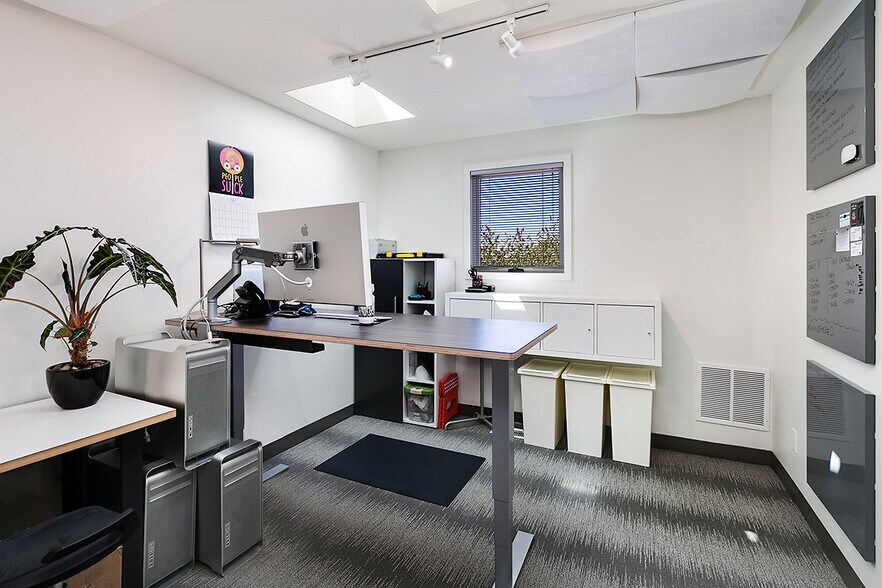 More Photos Of 2214 Queen Anne Ave, Seattle Loft Creative Space For Sale