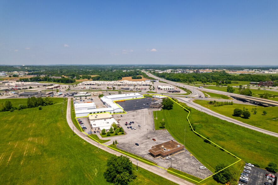 More Photos Of 4011 Fort Campbell Blvd, Hopkinsville Storefront Retail Office For Sale
