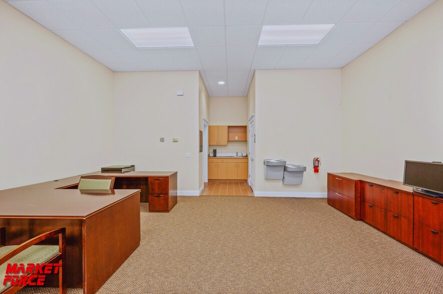 More Photos Of 900 State Route 16, Saint Augustine Bank For Lease