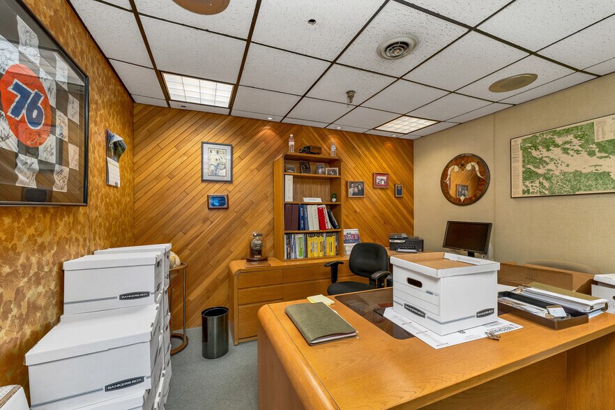 More Photos Of 935 Union Ave, Laconia Industrial For Sale