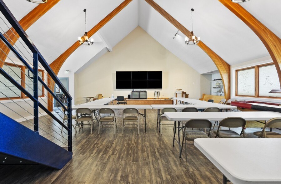 More Photos Of 124 D St SW, Quincy Office For Sale