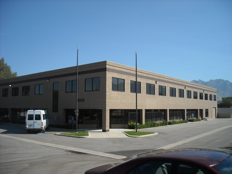 More Photos Of 6949 S High Tech Dr, Midvale Office For Lease