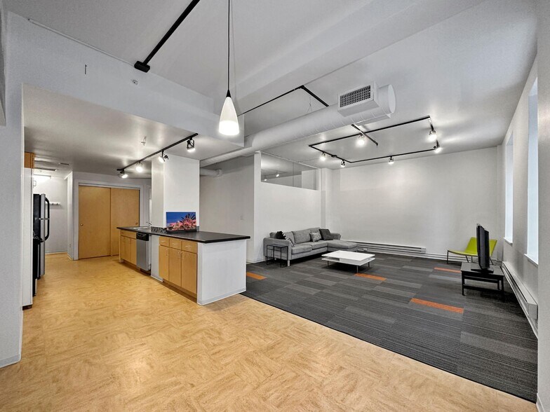 More Photos Of 405 6th Ave, Des Moines Apartments For Lease