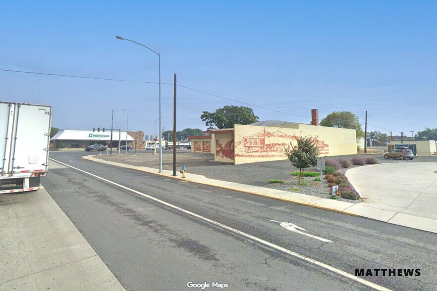 More Photos Of 604 Central Ave S, Quincy Freestanding For Sale