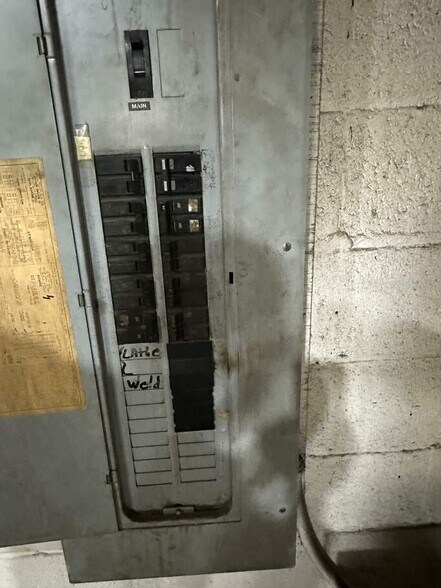 More Photos Of 5440 W Ridge Rd, Gary Light Distribution For Sale