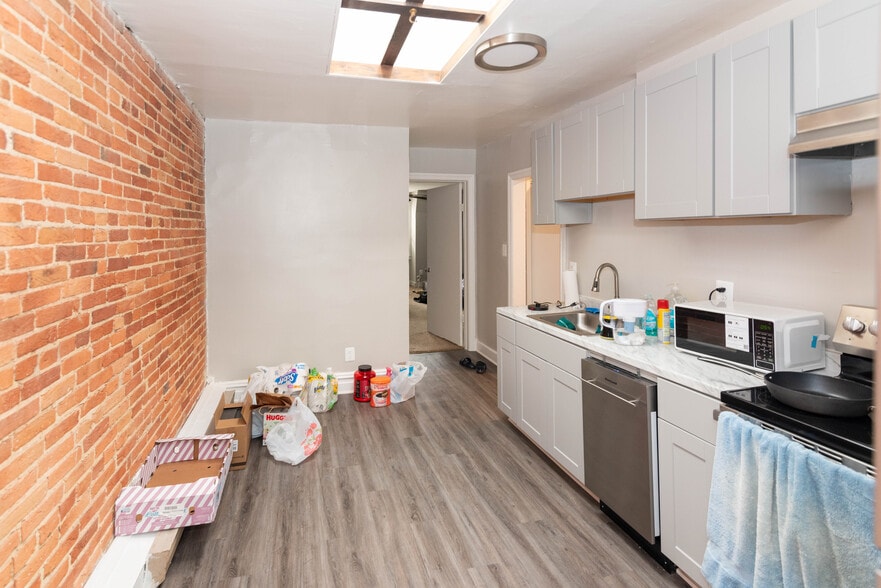 More Photos Of 50 W Biddle St, Baltimore Apartments For Sale