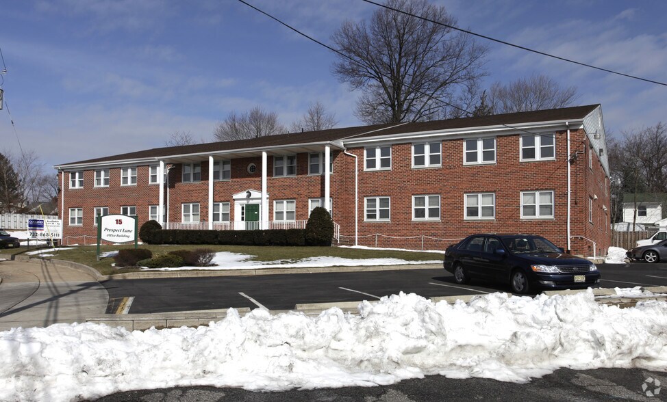 More Photos Of 15 Prospect Ln, Colonia Office For Sale