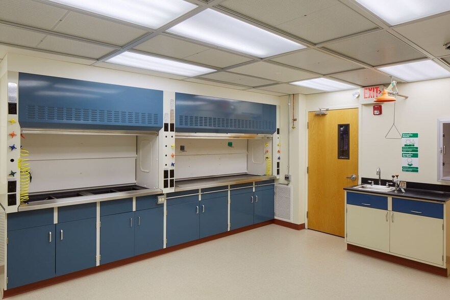 More Photos Of 116 John St, Lowell Loft Creative Space For Lease