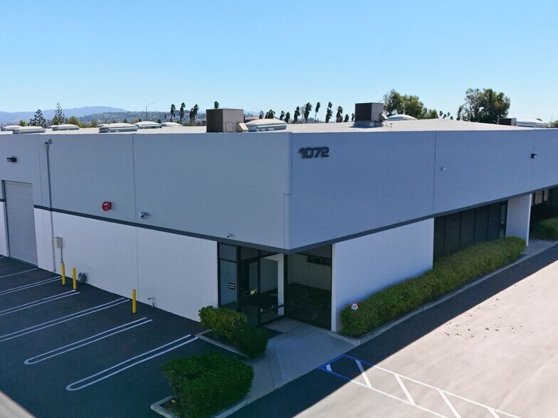 More Photos Of 1060-1072 N Kraemer Pl, Anaheim Manufacturing For Lease