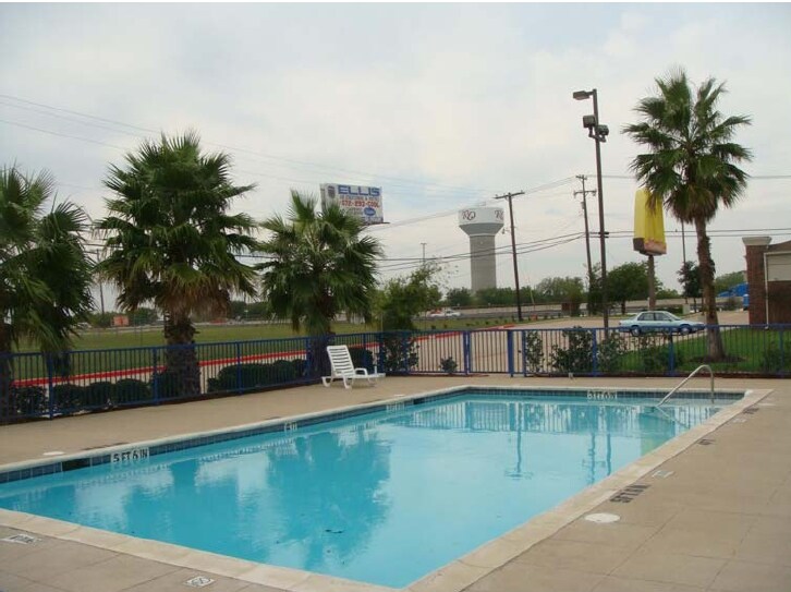 More Photos Of 404 N I-35 E, Red Oak Hotel For Sale