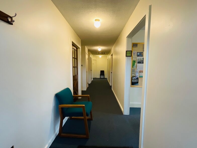 More Photos Of 168 Main St, Great Barrington Office For Sale