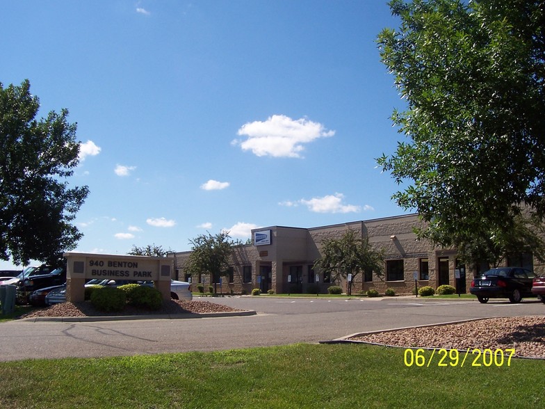 Primary Photo Of 940 Industrial Dr S, Sauk Rapids Light Distribution For Lease