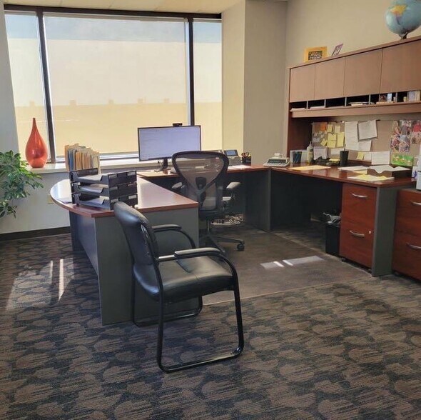 More Photos Of 165 W Center St, Marion Medical For Lease