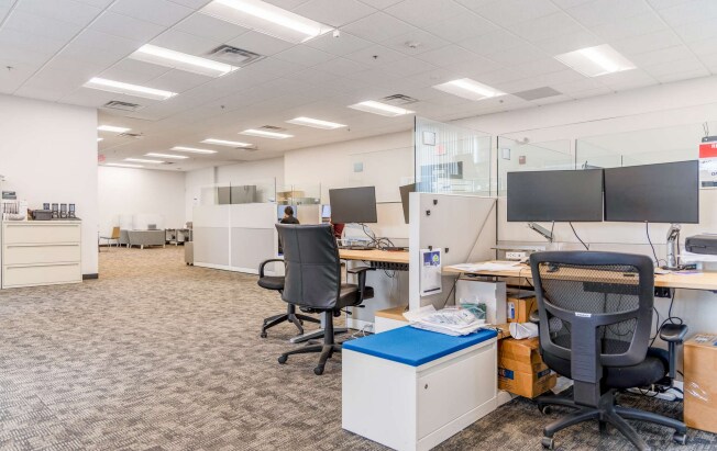 More Photos Of 841 Woburn St, Wilmington Light Manufacturing For Lease