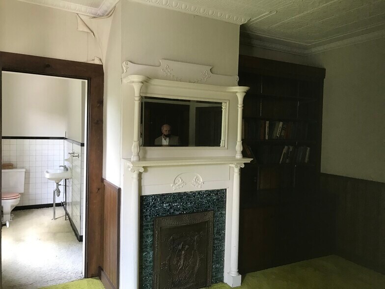 More Photos Of 1500 N Main St, Palmer Office Residential For Sale