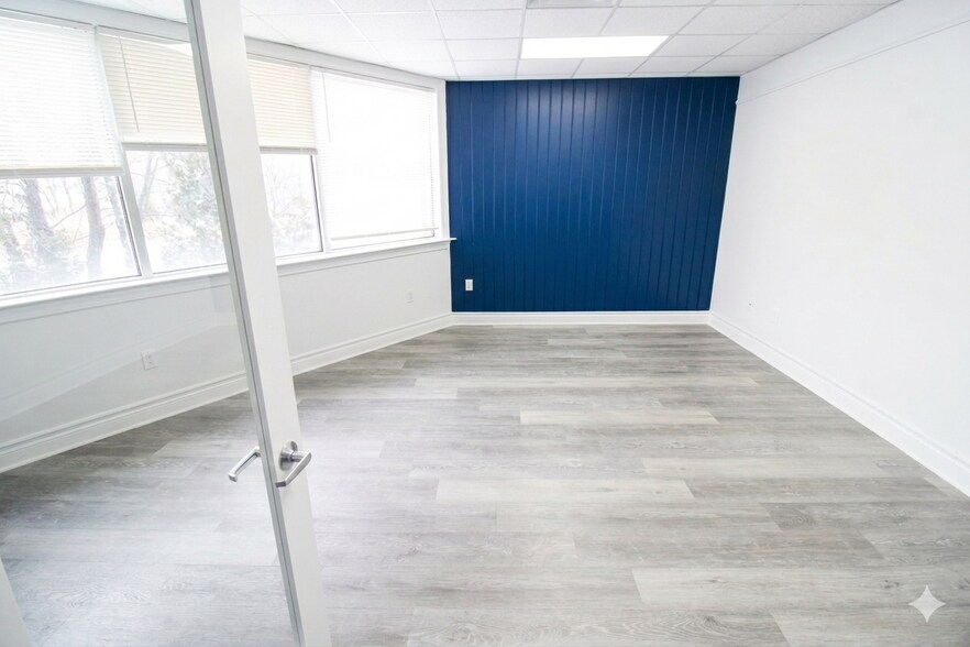 More Photos Of 300 Penhorn Ave, Secaucus Office For Lease