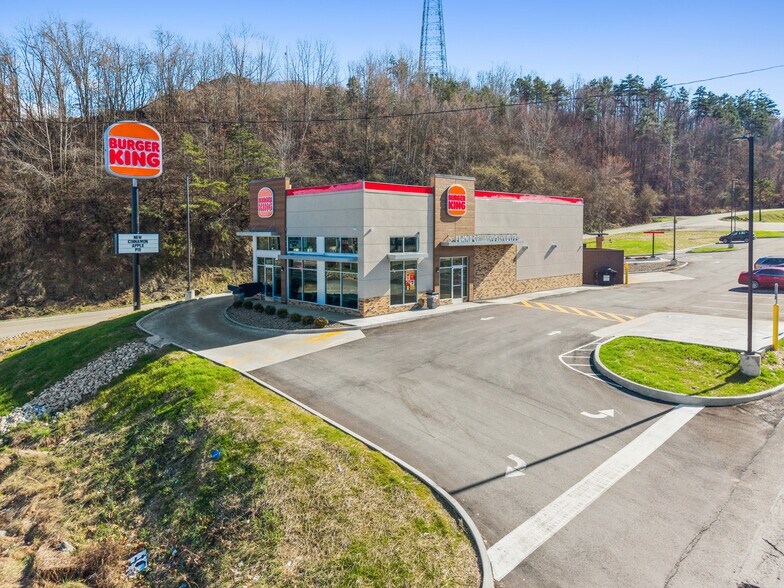 Primary Photo Of 40 Town Hill Rd, Louisa Restaurant For Sale