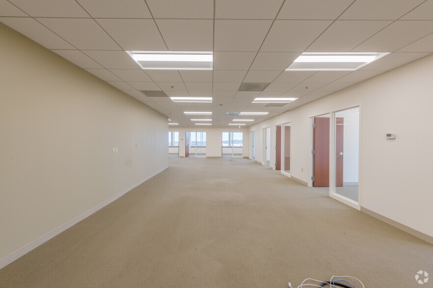 More Photos Of 400 Crown Colony Dr, Quincy Office For Lease