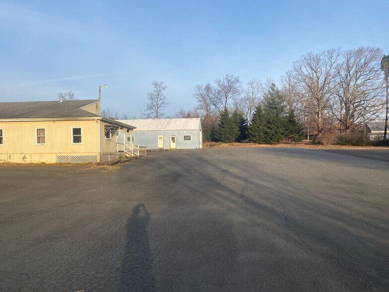 More Photos Of 3552 Catlett Rd, Catlett Warehouse For Sale