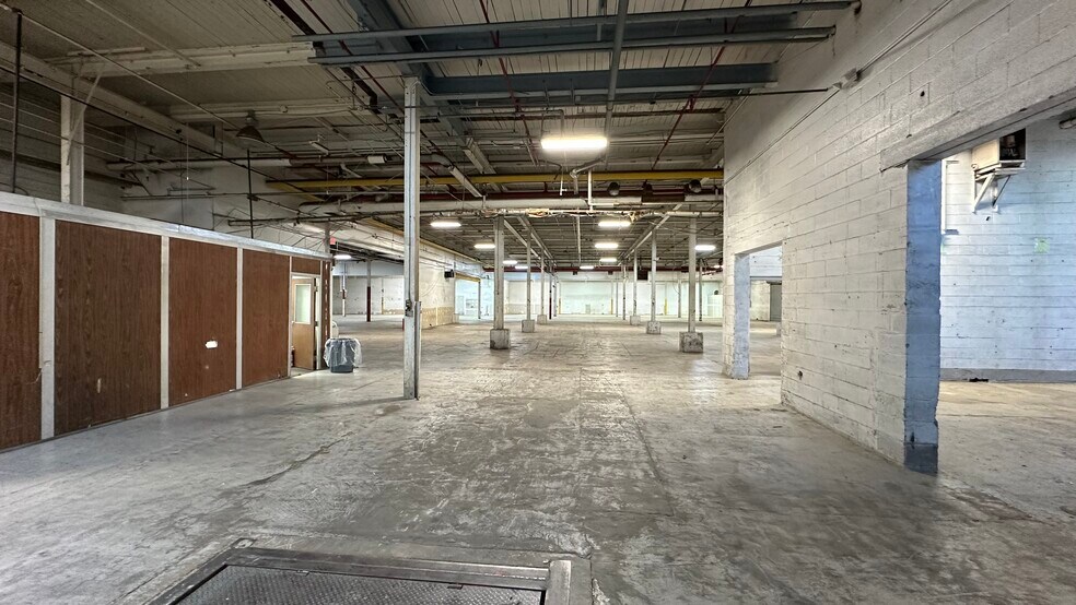 More Photos Of 1727-1801 Union Blvd, Allentown Warehouse For Lease
