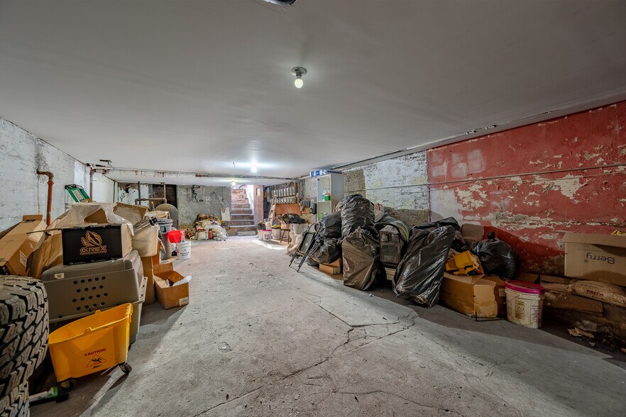 More Photos Of 5-16 47th Rd, Long Island City Apartments For Sale