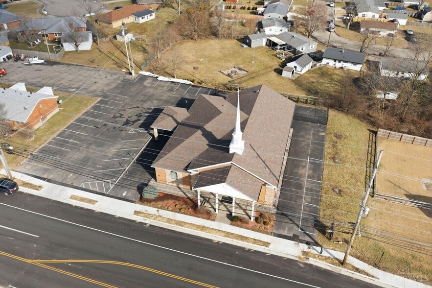 More Photos Of 810 N Broadway St, Lebanon Religious Facility For Sale