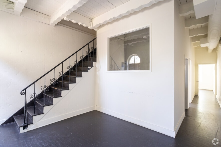 More Photos Of 672 S La Fayette Park Pl, Los Angeles Loft Creative Space For Lease