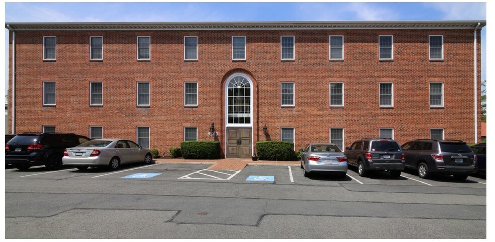 More Photos Of 9300 Grant Ave, Manassas Office For Sale