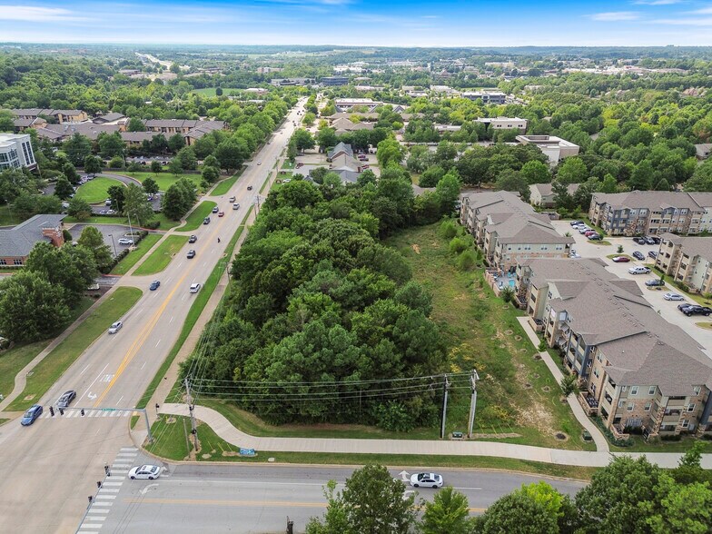 More Photos Of E Joyce Boulevard & Old Missouri rd, Fayetteville Land For Sale