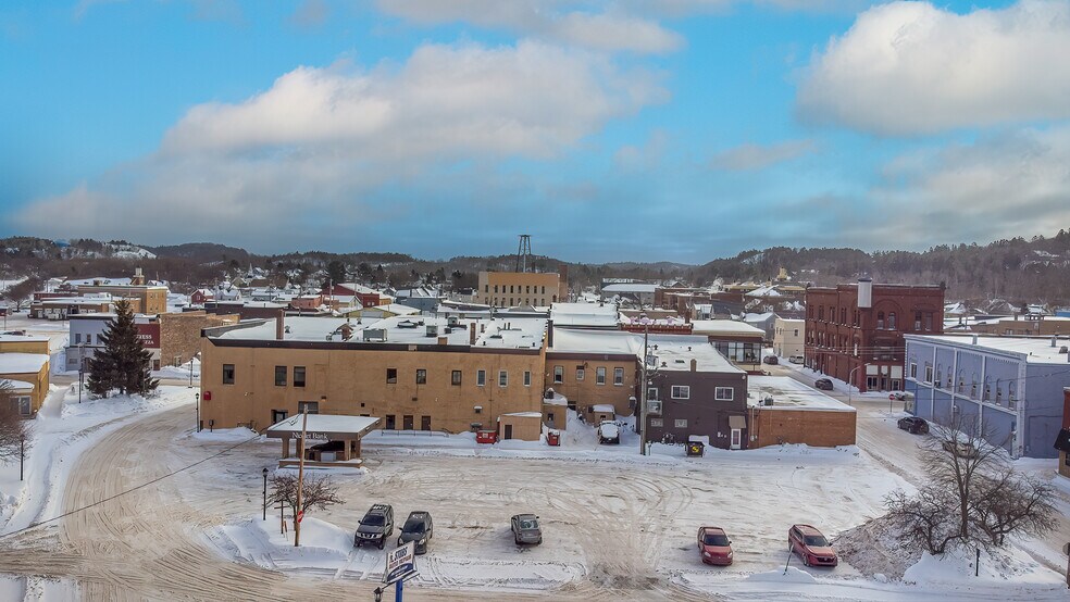 More Photos Of 100-106 S Main st, Ishpeming Flex For Sale