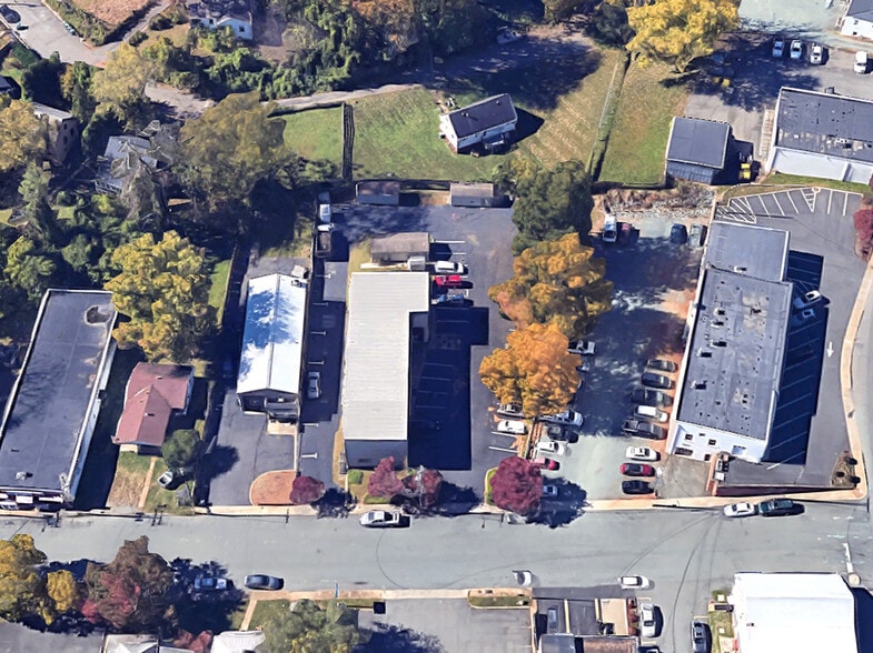 More Photos Of 513 Stewart St, Charlottesville Storefront Retail Office For Lease