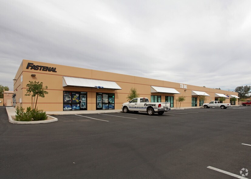 More Photos Of 4720 N La Cholla Blvd, Tucson Showroom For Lease