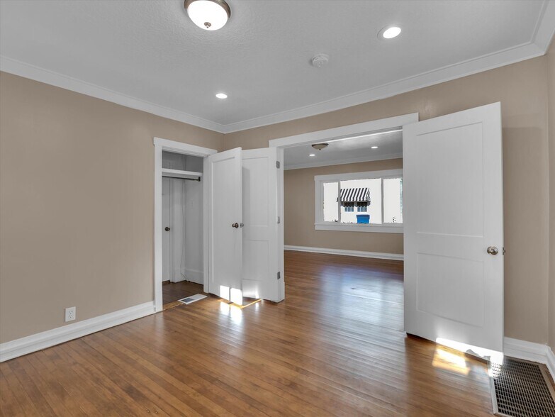 More Photos Of 485 S 100 E, Bountiful Office Residential For Sale