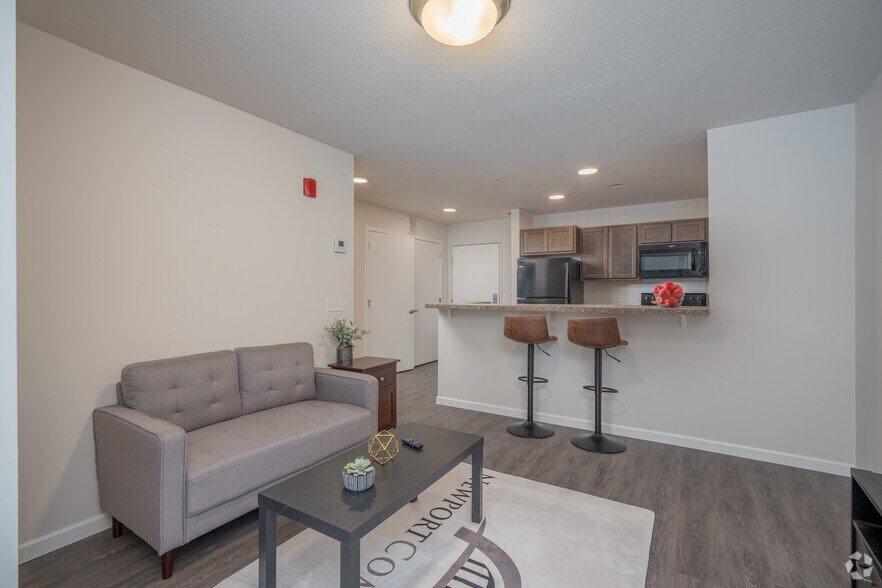 More Photos Of 2300 Hastings Ave, Newport Apartments For Lease