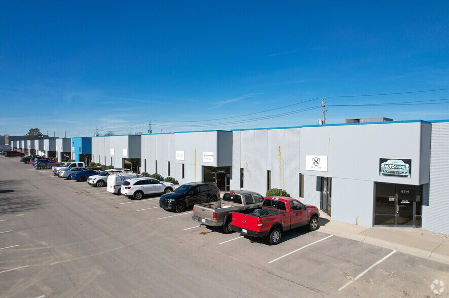 More Photos Of 5314-5356 W 79th St, Indianapolis Warehouse For Lease