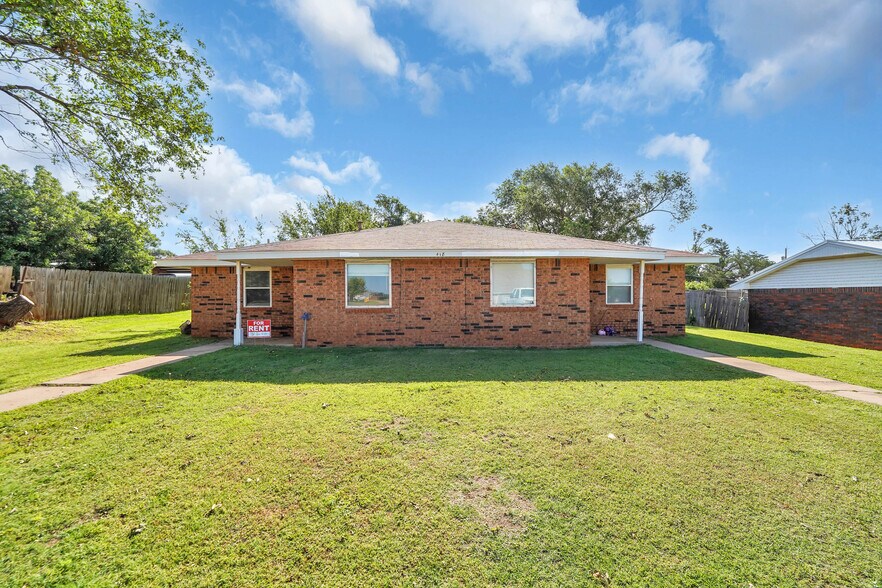 More Photos Of 418 N Electra St, Sayre Apartments For Sale