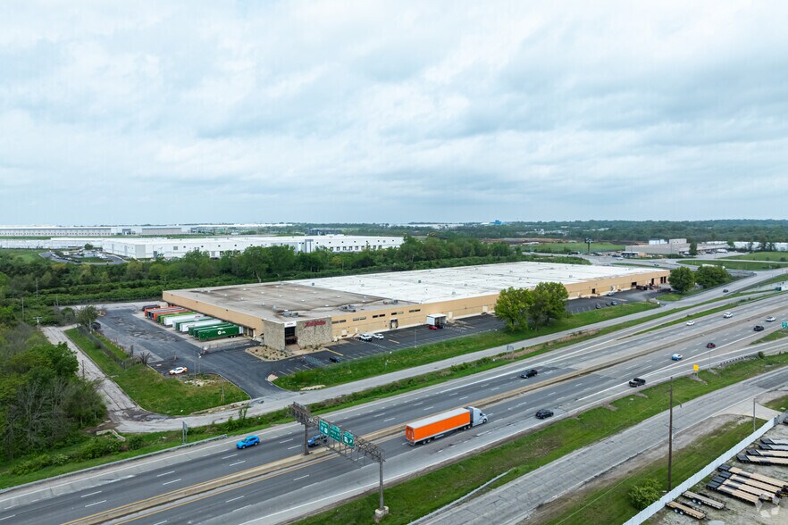 More Photos Of 14900 US 71, Kansas City Distribution For Lease