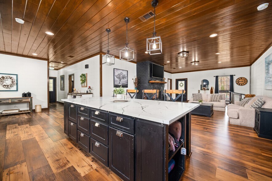 More Photos Of 54 Indian Creek Rd, Woodworth General Retail For Sale
