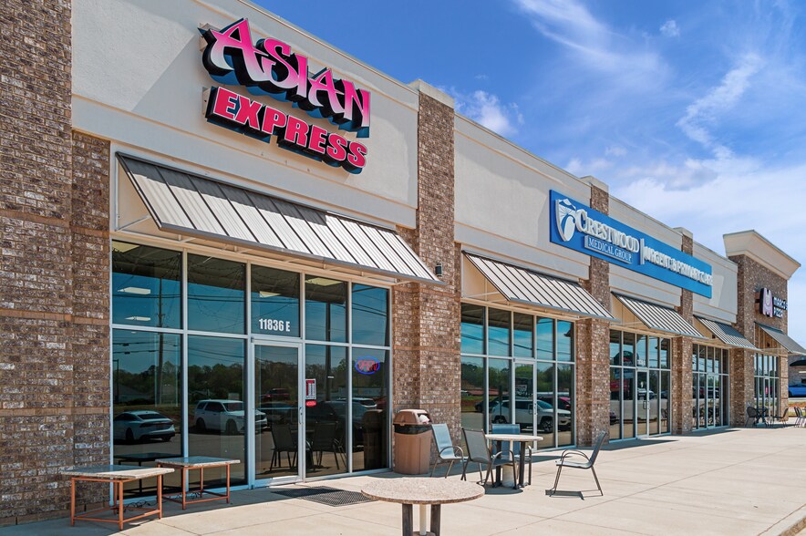 More Photos Of 11850 Us-231, Meridianville Storefront Retail Office For Sale