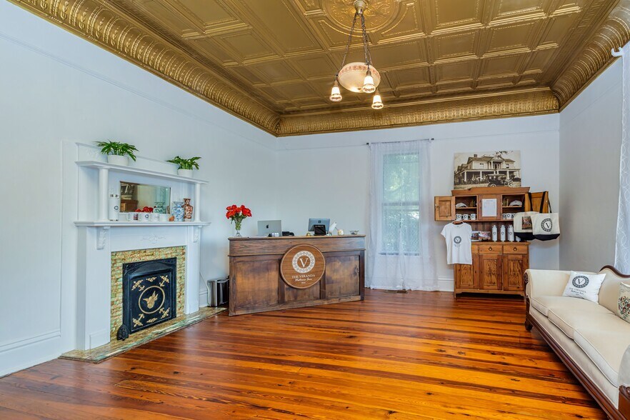 More Photos Of 252 Seavy St, Senoia Hospitality For Sale