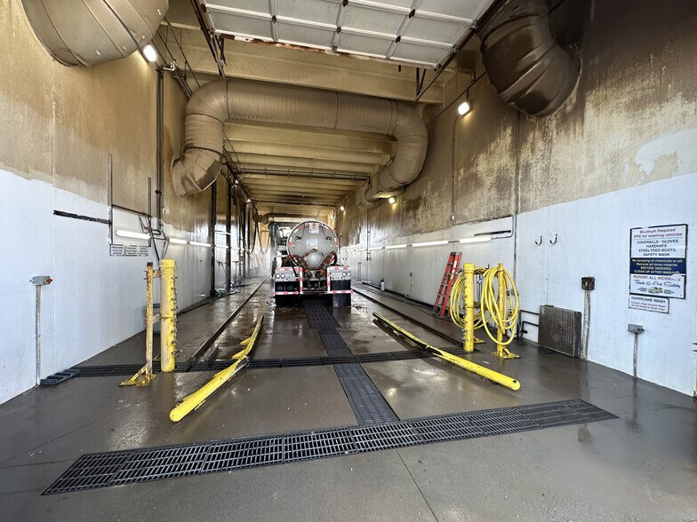 More Photos Of 8139 61st St NW, Stanley Carwash For Sale