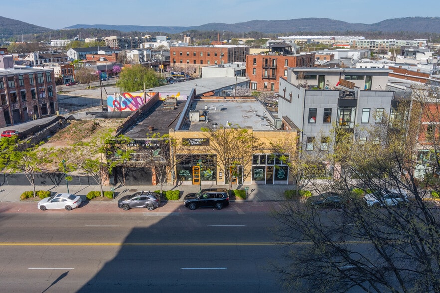More Photos Of 1437 Market St, Chattanooga Storefront For Lease